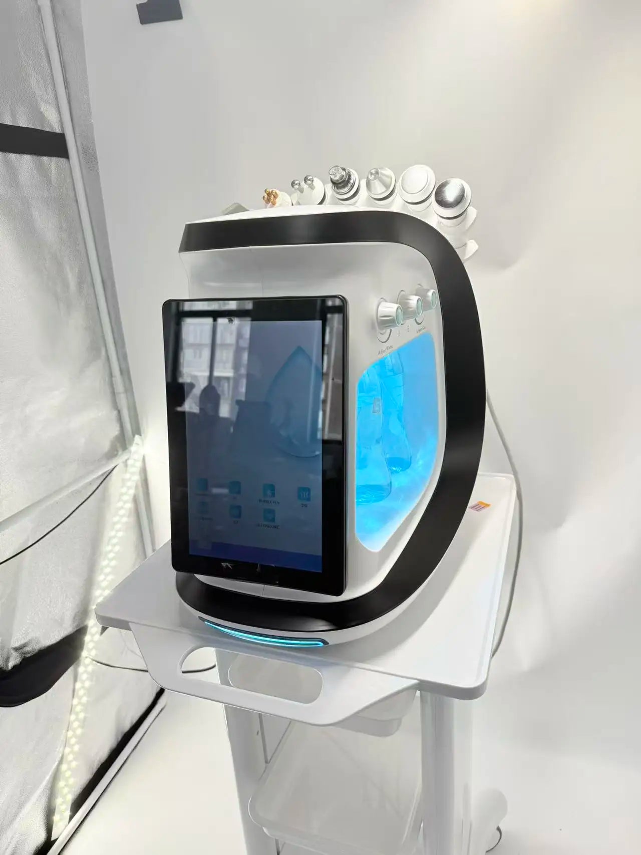 Professional Intelligent Ice Blue Facial Skin Analysis Ultrasonic Rejuvenation And Grinding High Pressure Oxygen Facial Machinea