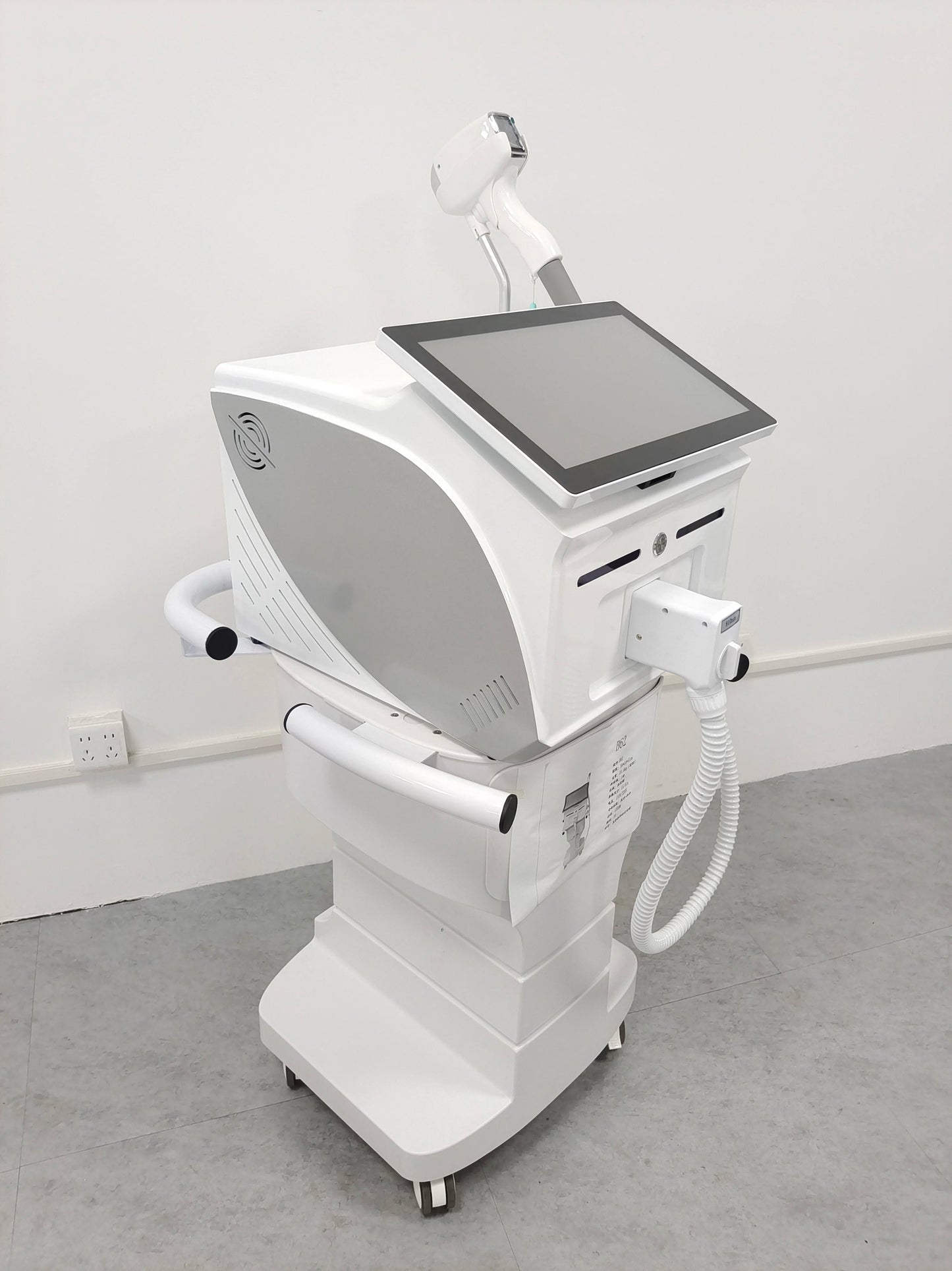 2025 4000W Diode 755 808 1064nm 940nm 4 Wavelength Diode Laser Ice Titanium Laser Machine Body Hair Removal Equipment