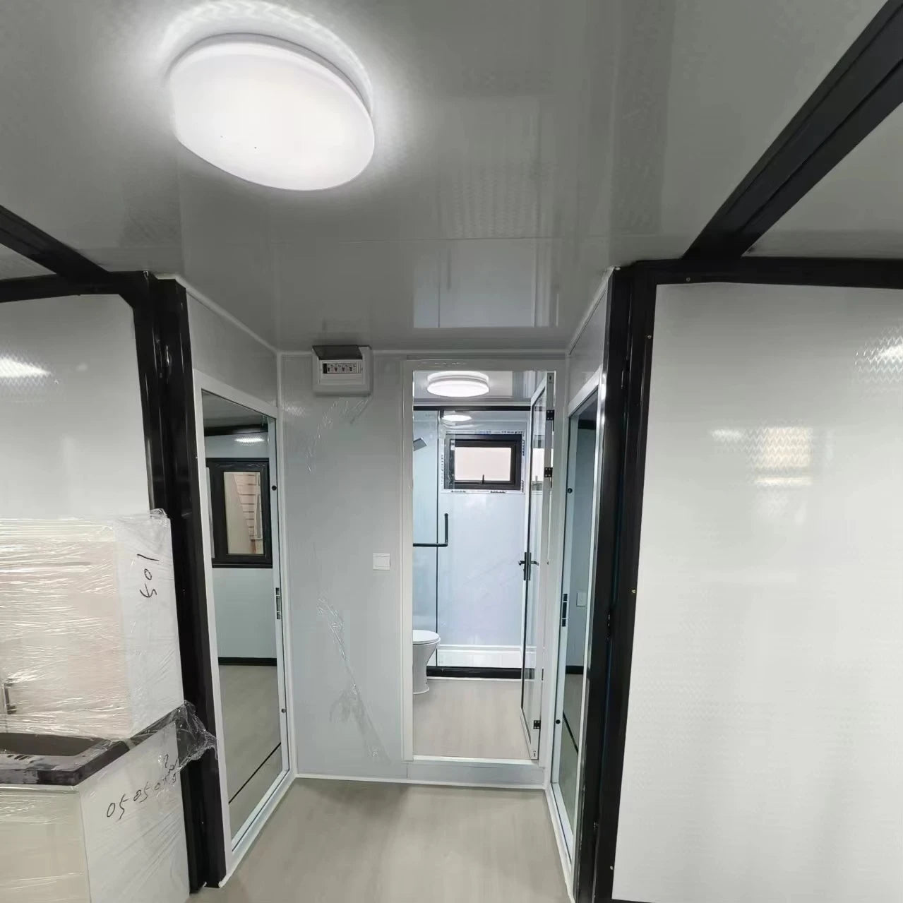 Customized 20ft 40ft Folding Prefab 2 Story Container House Luxury Expandable Container Houses Prefabricated Container Home